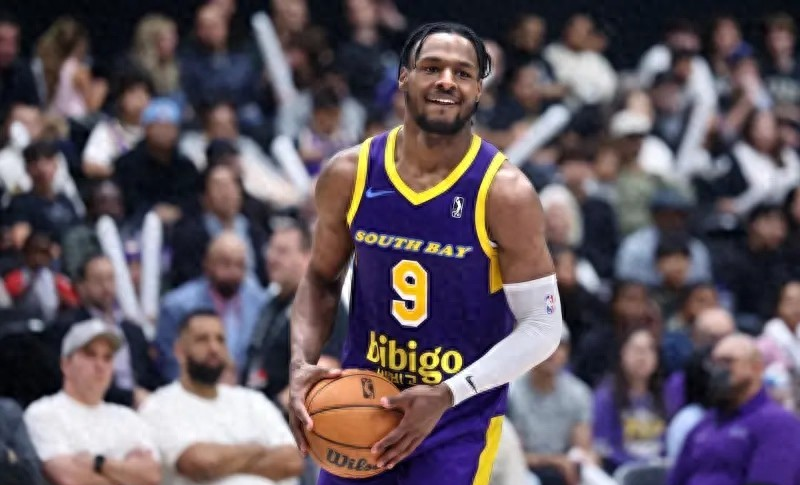 ABG欧博-Ming新星战术调整表现惊艳，DWG未来可期！的简单介绍