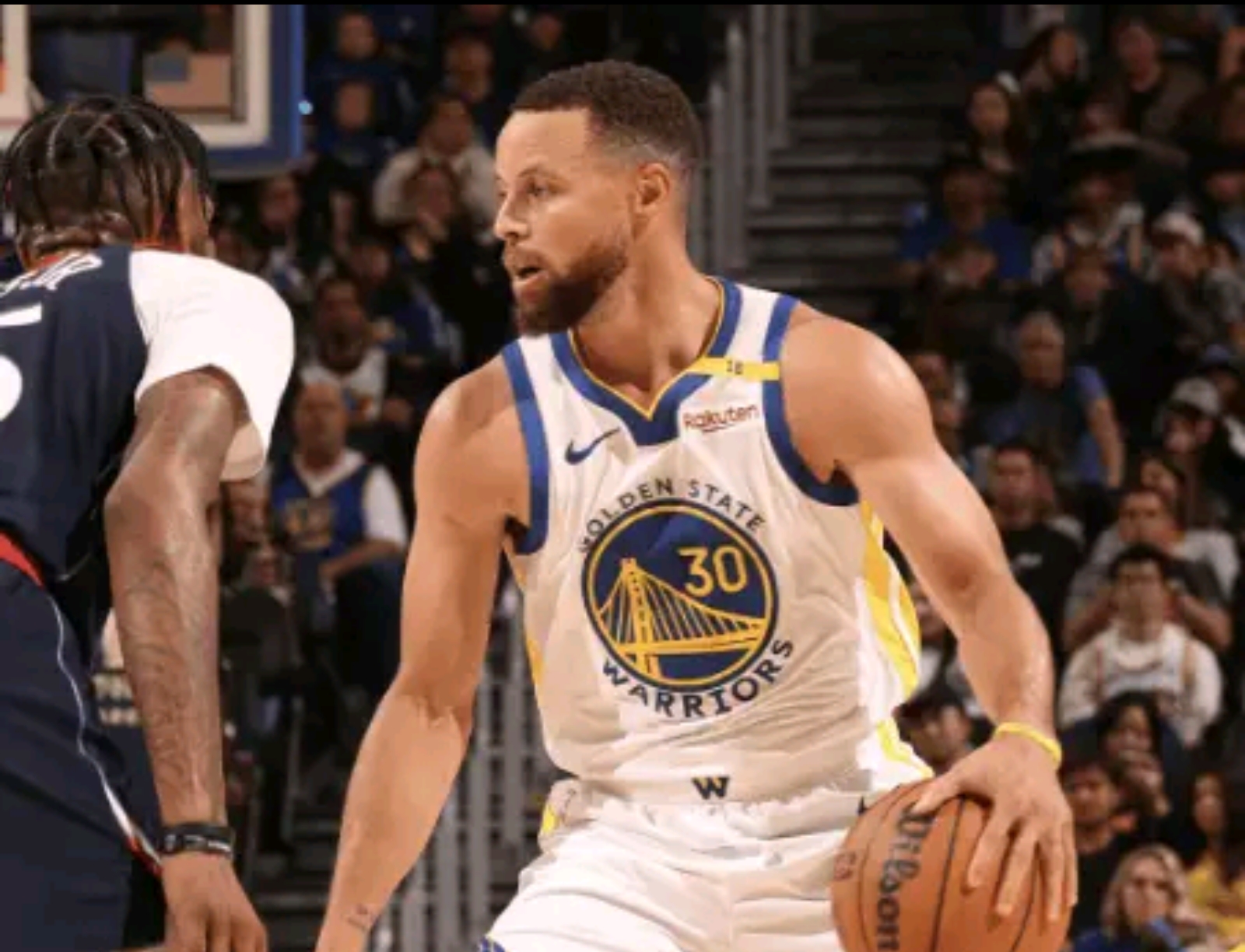 库里成为队史助攻王 库里成为队史助攻王